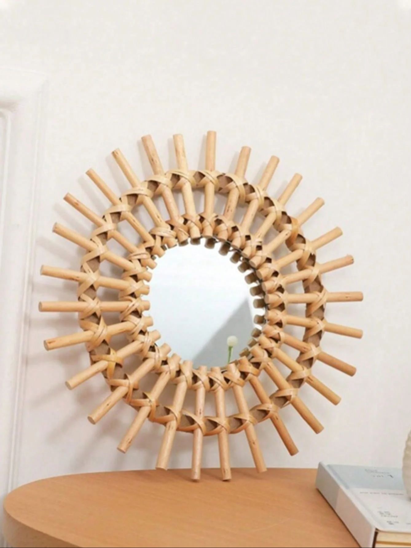 ボヘミアンラタンウォールミラー、手作り織りサンバーストウォー - Rattan Mirror Round のレビューと価格