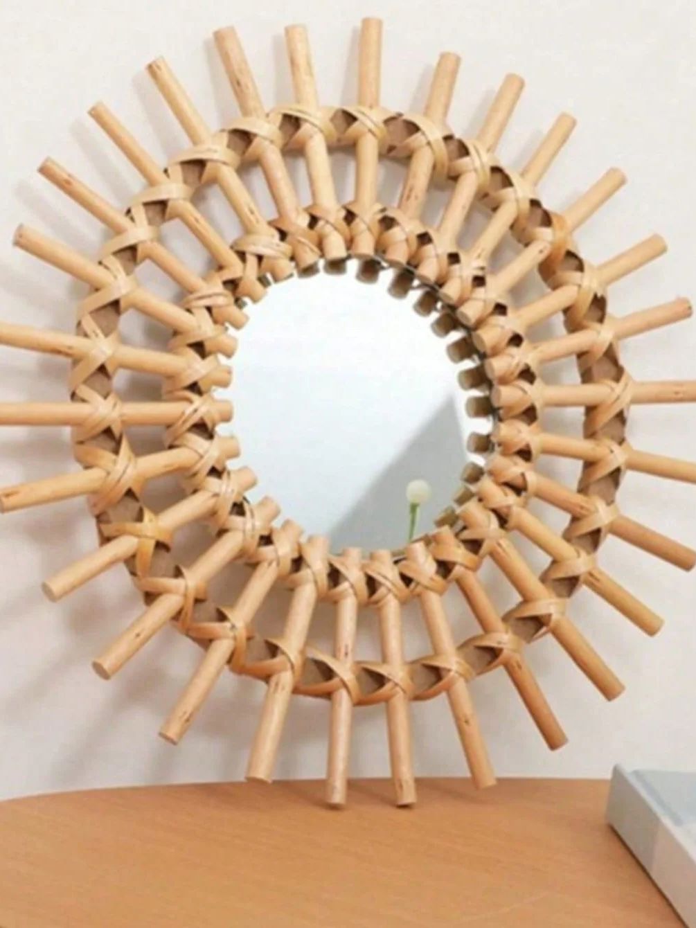 ボヘミアンラタンウォールミラー、手作り織りサンバーストウォー - Rattan Mirror Round のレビューと価格