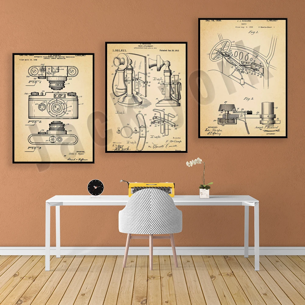 写真撮影カメラとカーラジオ、パテントブルーのプリントポスター - Interior Design York のレビューと価格
